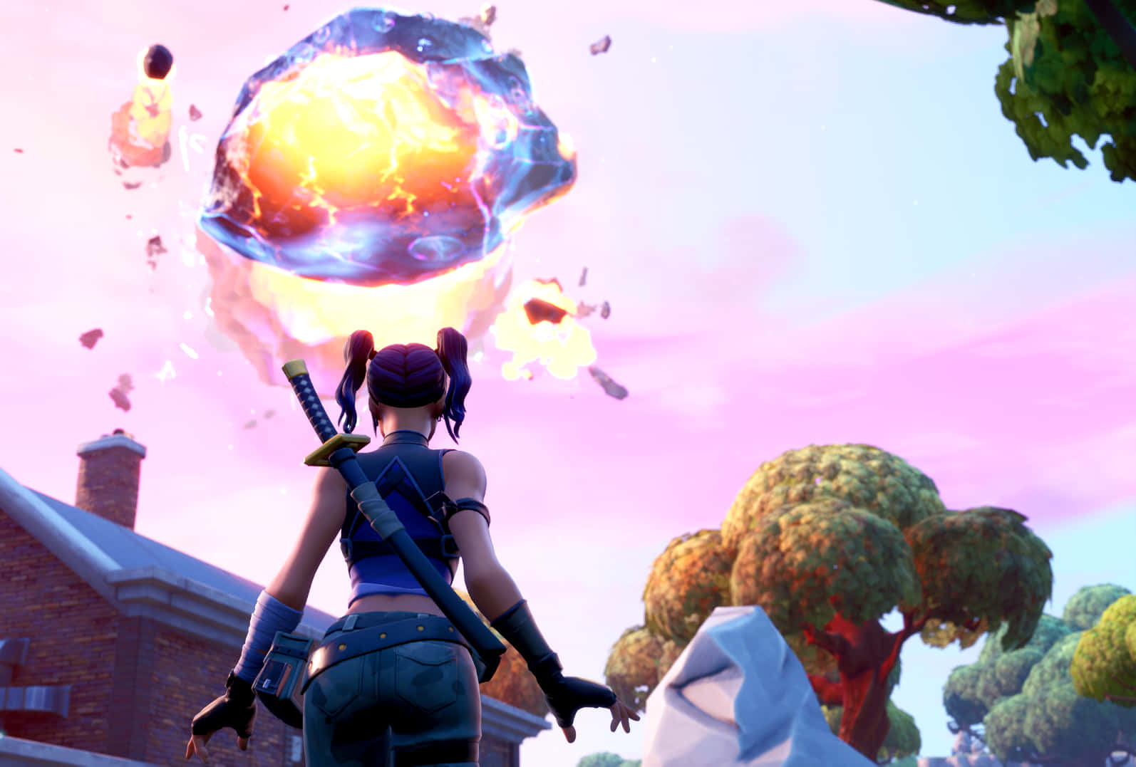 在《Fortnite》中釋放強大水晶皮膚 壁紙 — 一個擁有紫色孖辮的Fortnite角色站在色彩繽紛的卡通村莊中，面對一個發光的火球。