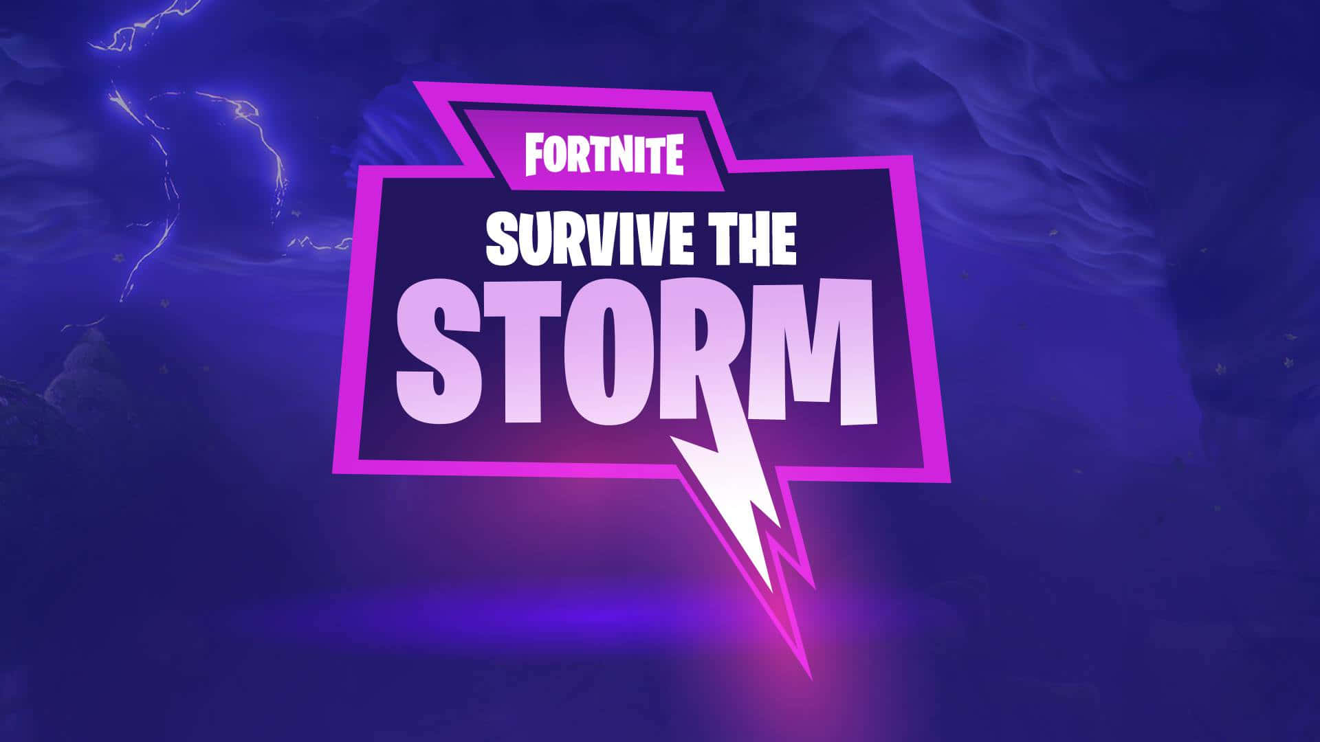 《Fortnite》標誌搭配「生存風暴」活動宣傳圖 壁紙 — 一個充滿活力的紫色和粉紅色Fortnite 'Survive the Storm'標誌在黑暗的暴風雨天空和閃電中發光。