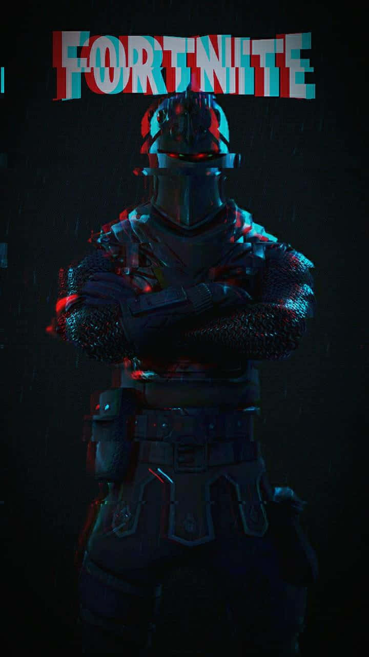 穿著黑色盔甲的Fortnite士兵在雨中站立，周圍有霓虹燈。