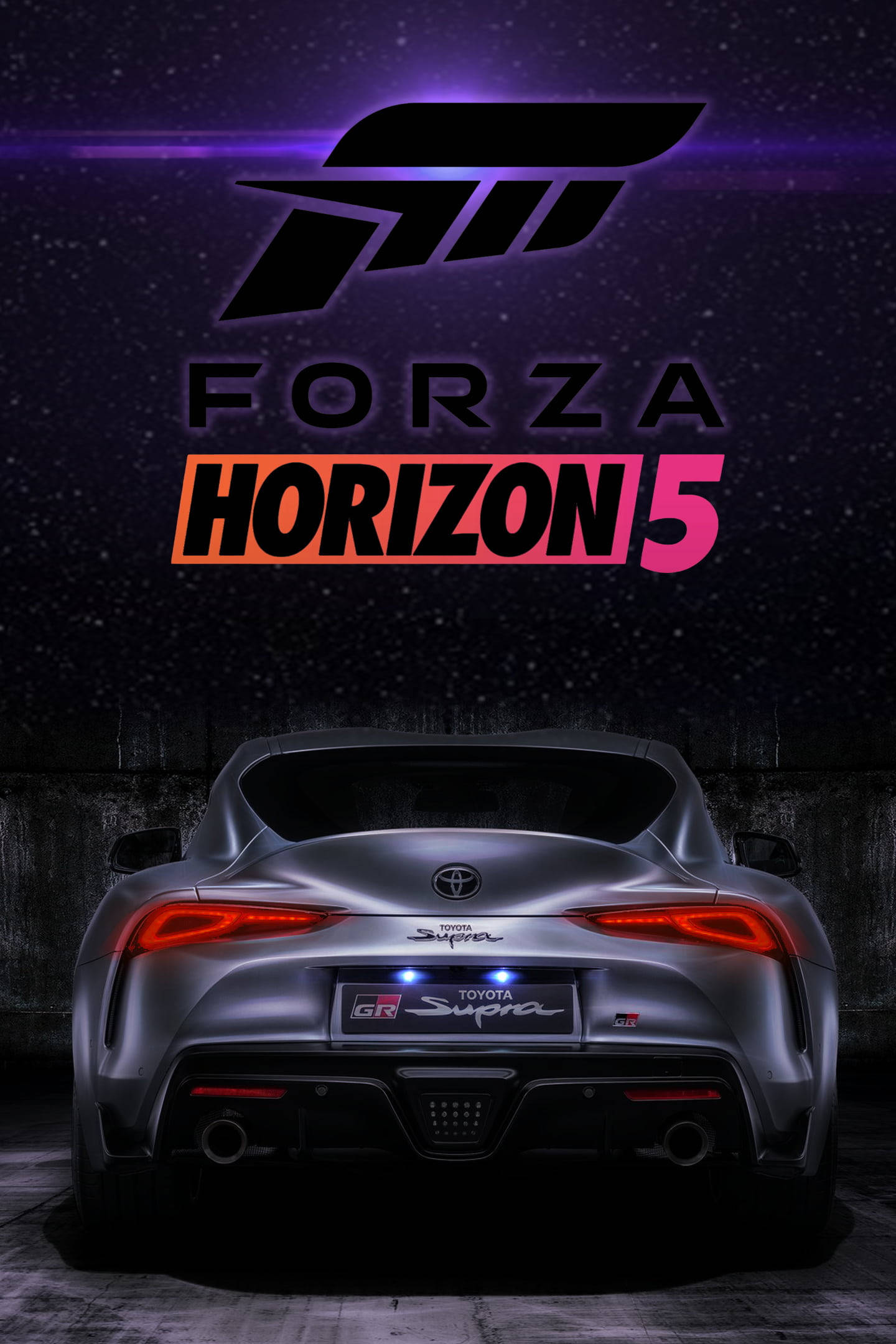 Forza iPhone 銀色豐田 Supra 壁紙 — 從後方觀看銀色豐田Supra跑車，在發光紫色燈光下，上方有Forza Horizon 5標誌。
