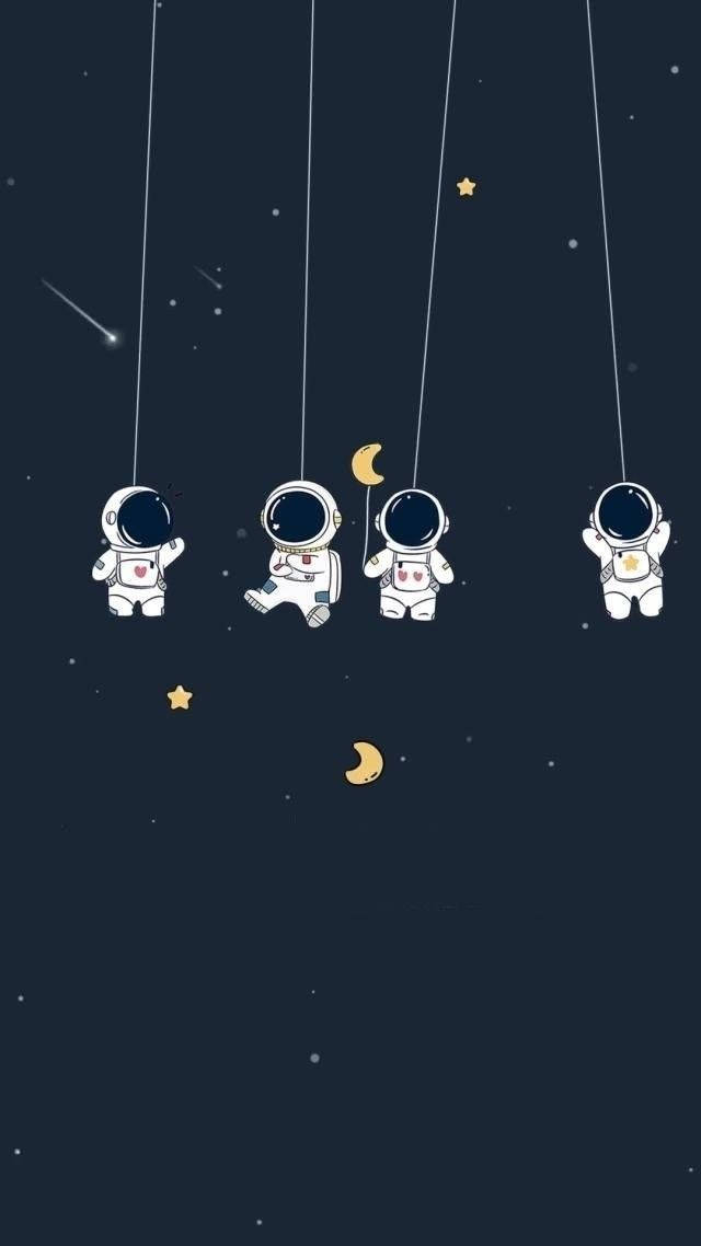 四個卡通太空人在佈滿星星的夜空中的繩索上盪來盪去，有月亮和流星。