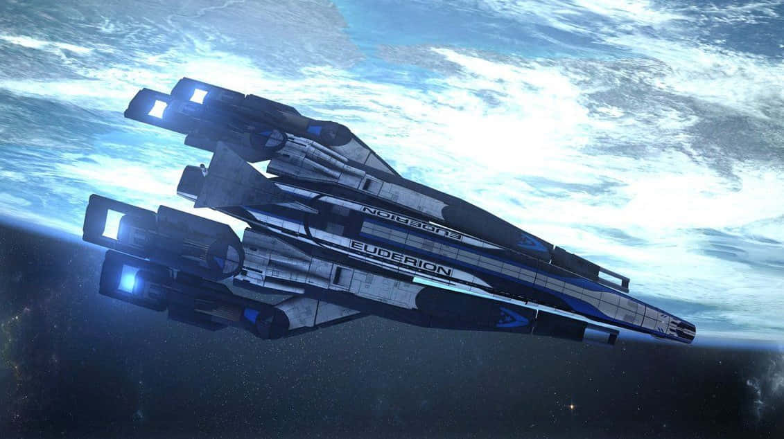 Normandy Sr-2 桌布 壁紙 — 一艘時尚的未來太空船，配備發光藍色引擎，在行星旋轉的藍白大氣層上方飛行。