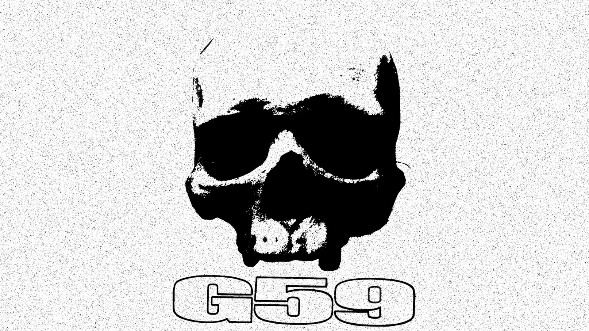 G59 頭骨標誌設計 壁紙 — 一個鮮明的黑色骷髏圖案，帶有醒目太陽眼鏡，下方有 'G59' 文字，背景為粗糙白色。