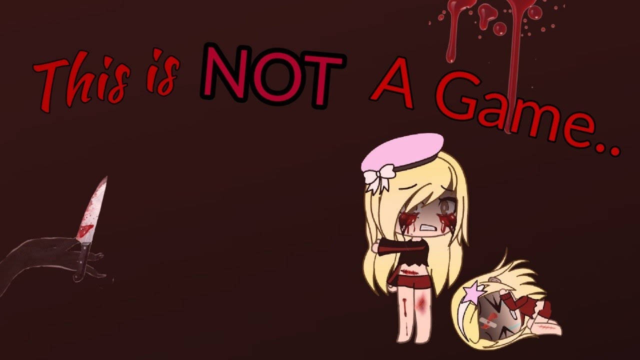 Gacha Life 警告 壁紙 — 一個痛苦嘅動漫女仔，面上同衫上都係血，企喺一個倒下嘅同伴旁邊，一隻戴住手套嘅手揸住一把血淋淋嘅刀，背景係深紅色，有滴血同文字。