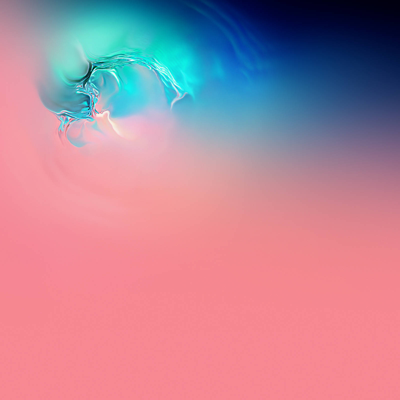 Galaxy S10 粉色覆蓋藍色 壁紙 — 青綠色和藍色的流動抽象漩渦融入柔和的粉紅色漸變背景中。