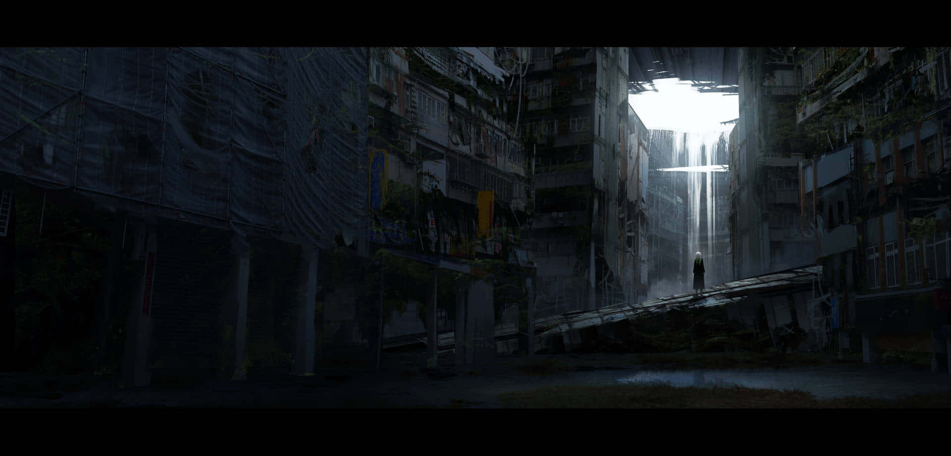 Dark Dystopian 桌布 壁紙 — 一個孤獨的身影站在破敗的城市小巷中，光線從上方破碎的天窗穿透而下。