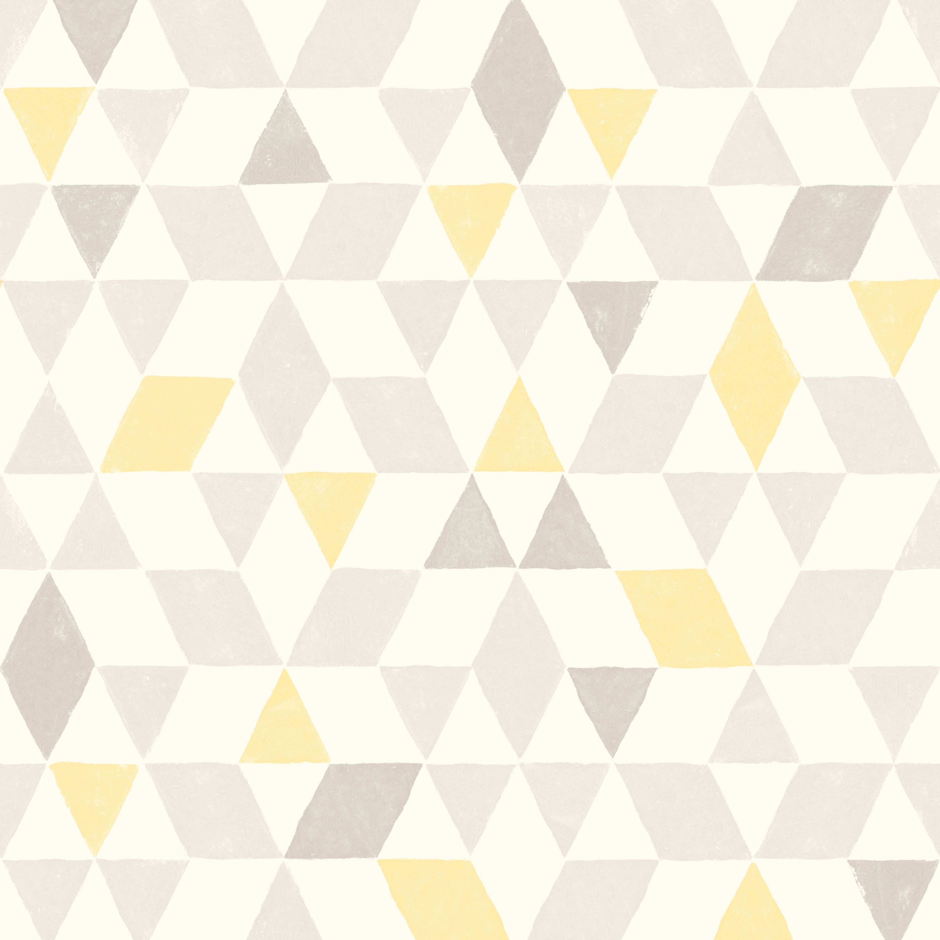 Yellow Geometric 桌布 壁紙 — 幾何圖案牆紙，由柔和黃色、灰色和奶油色的連鎖三角形組成，帶有微妙的紋理飾面。