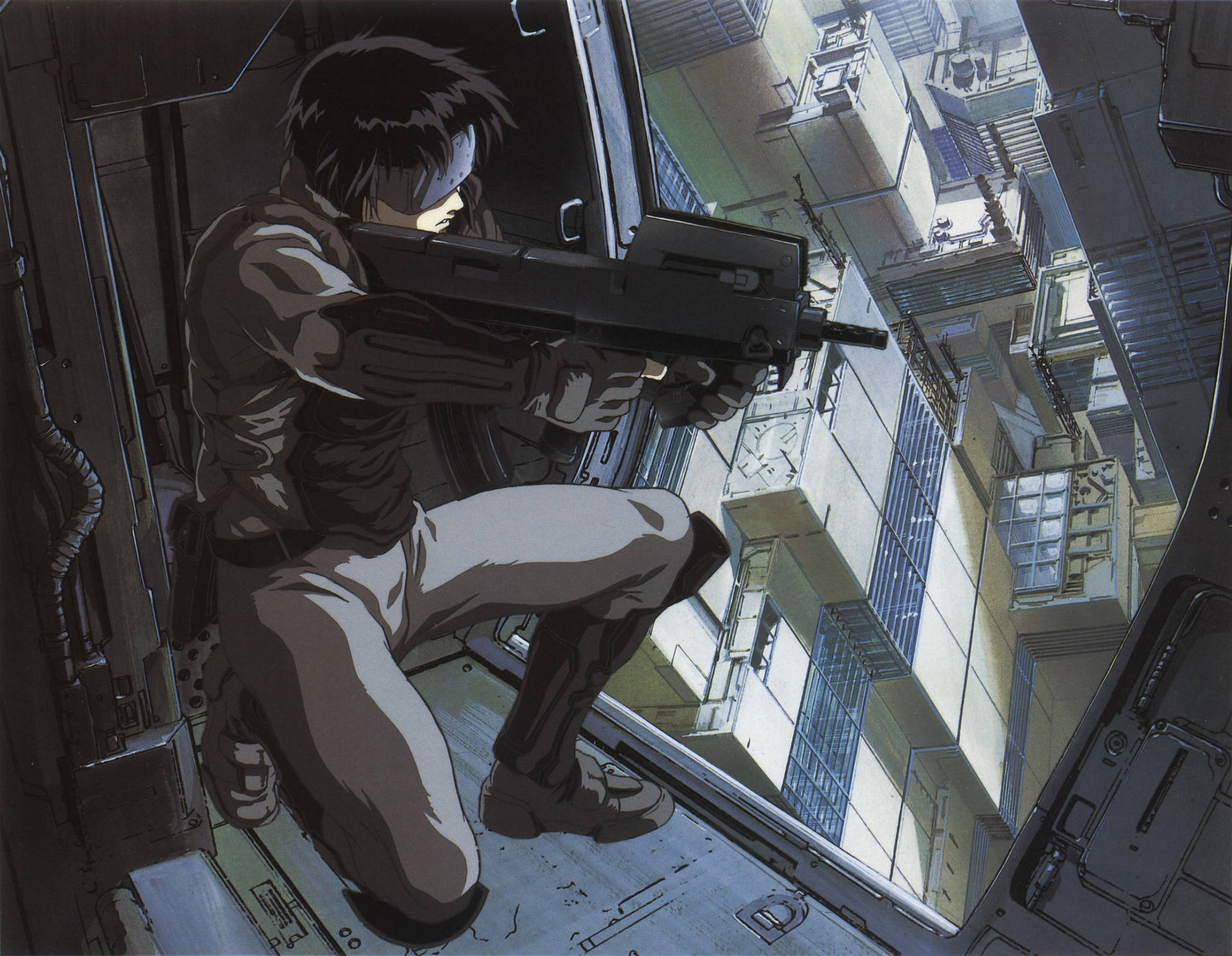 黃昏時分，士兵從直升機上瞄準城市建築物。