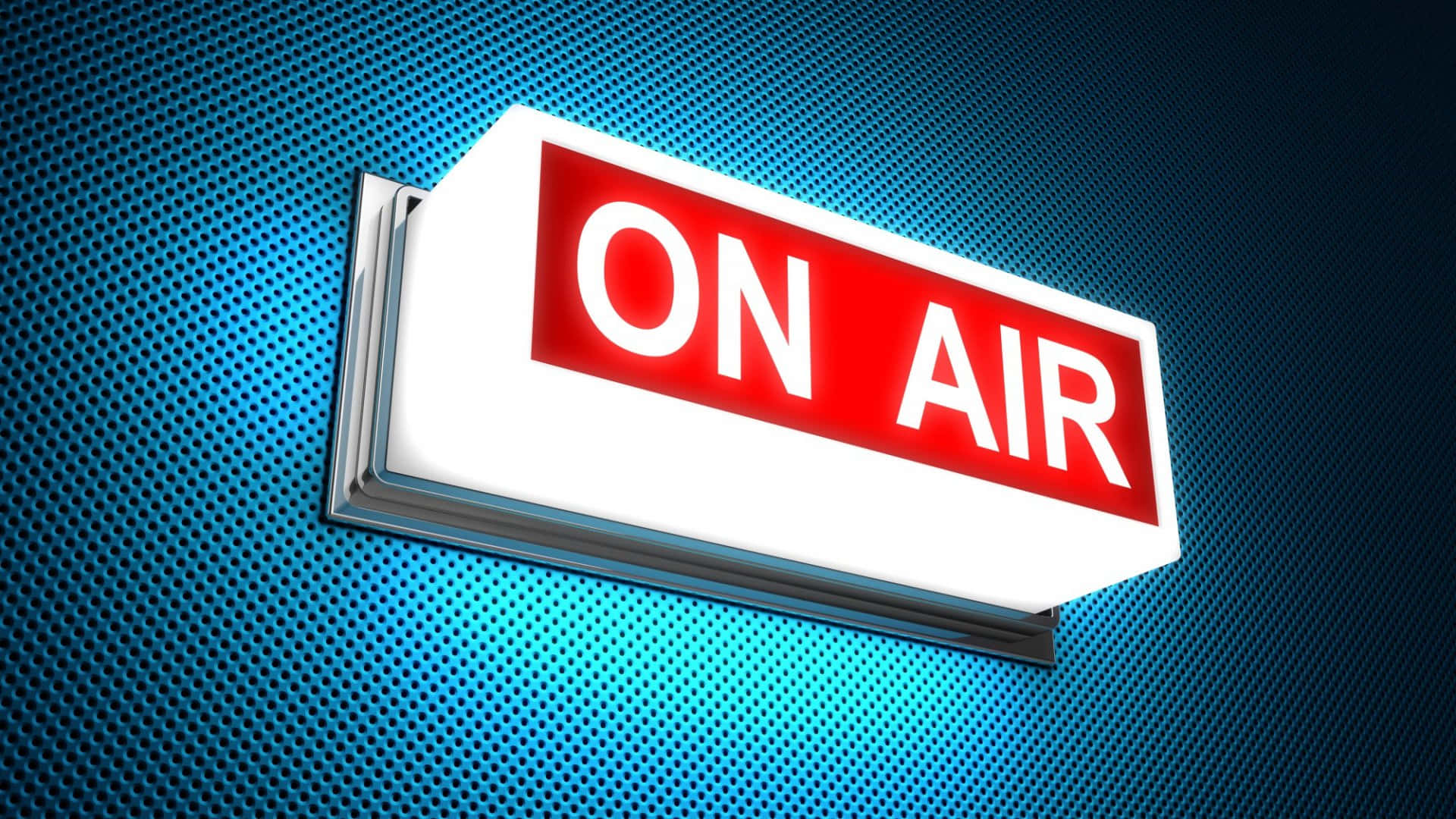  壁紙 — 一個發光的紅白「ON AIR」標誌安裝在藍色穿孔牆上，發出明亮的光線。