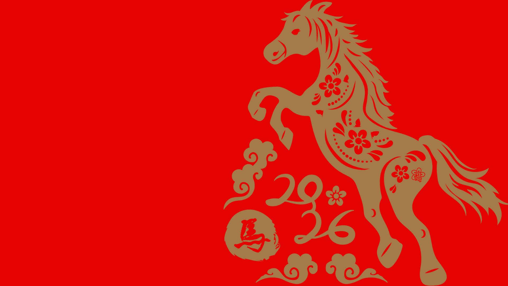  壁紙 — 一匹金色華麗的馬匹，帶有花卉圖案，在充滿中國文字和雲朵的鮮紅色背景上跳躍。