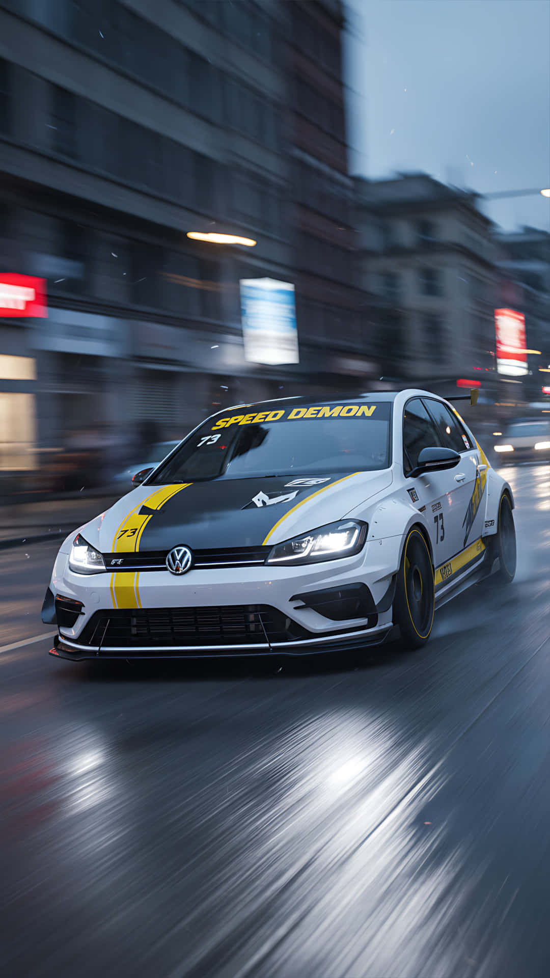 Golf Gti Street racer car 壁紙 — 一輛帶有黃色條紋的白色和黑色賽車在黃昏時分穿過模糊的城市街道。