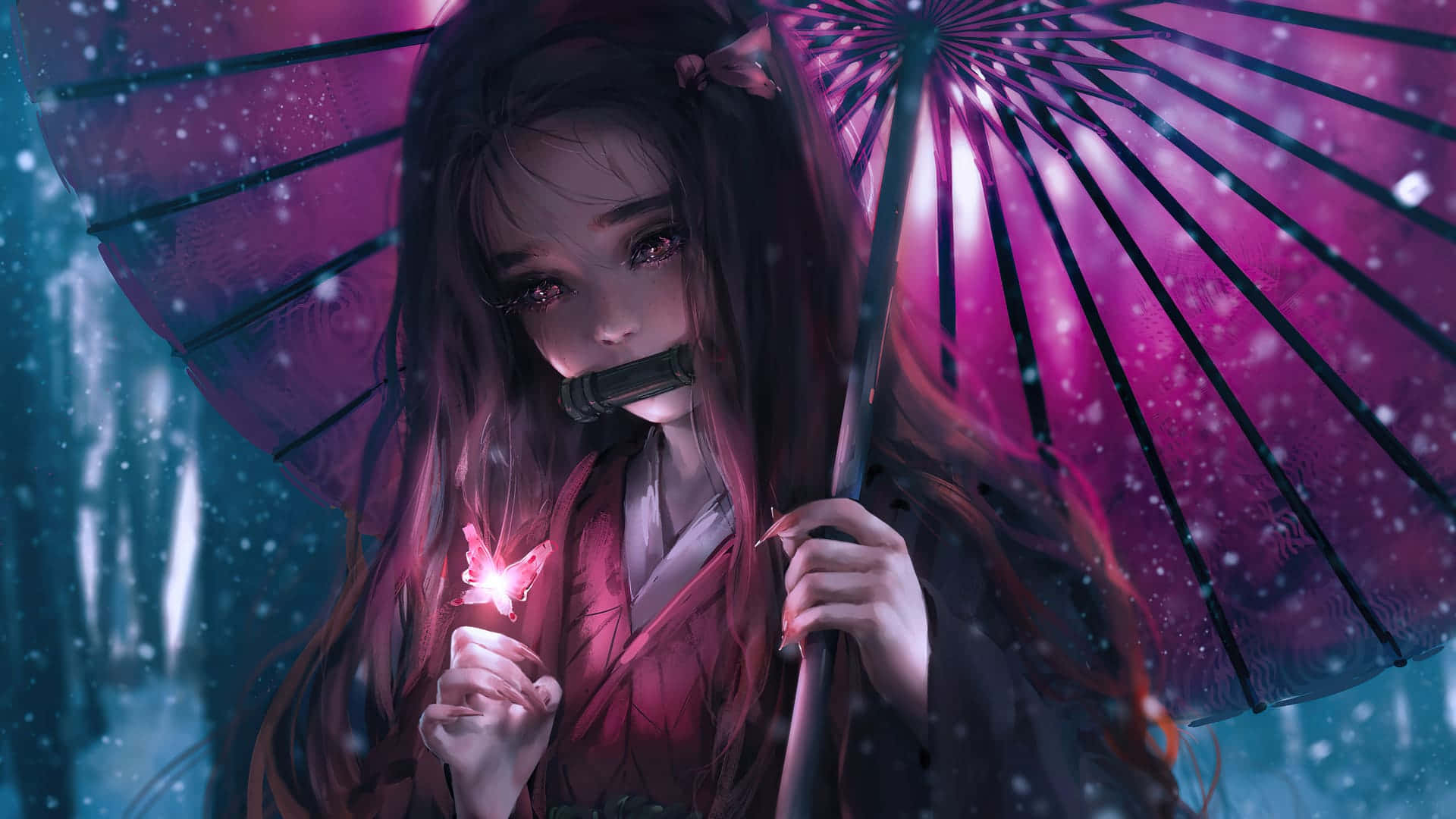 動漫女孩穿紅色和服，在雪森林中紫色傘下拿著發光蝴蝶。