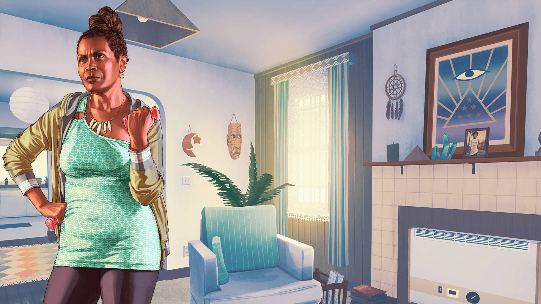 GTA V 黛尼絲 壁紙 — 一位女士站在陽光充足的客廳裡，有壁爐和捕夢網，表情驚訝或生氣。