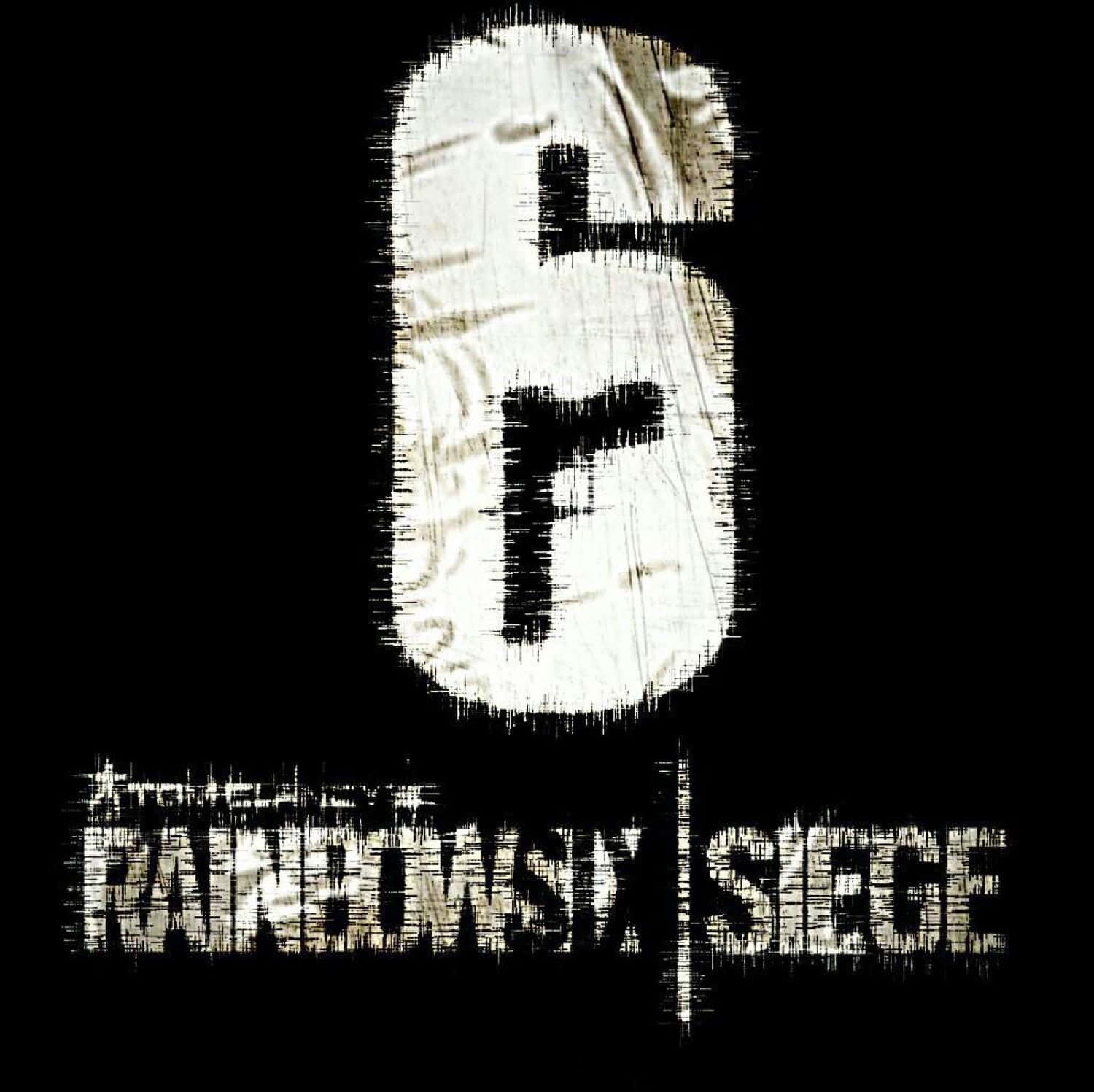  壁紙 — 一個帶有扭曲文字「FANTOM SIX SIEGE」的故障風格白色「S」和「F」標誌，背景為黑色。