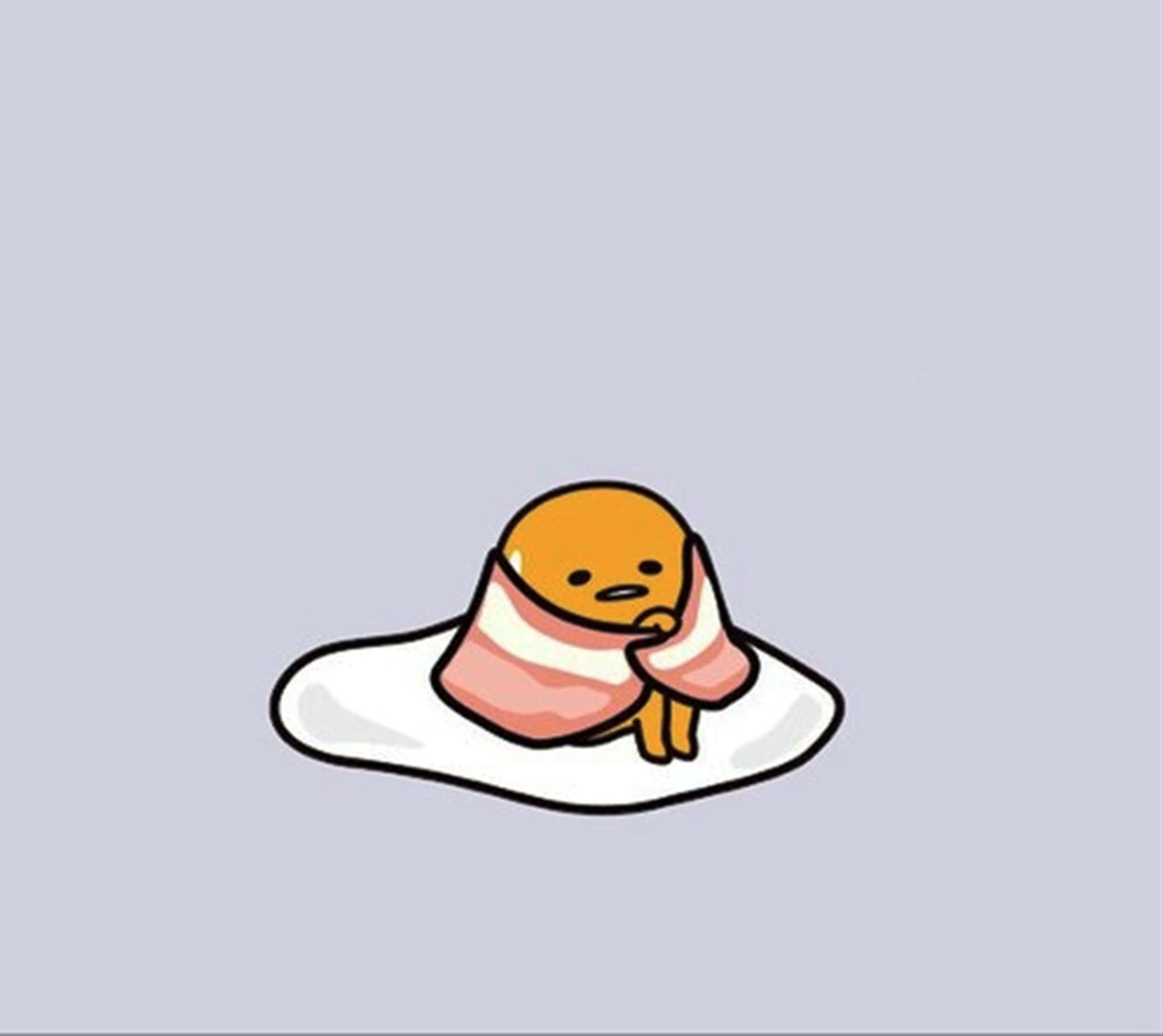 無所謂的Gudetama 壁紙 — 一個可愛的橙色雞蛋角色包裹著煙肉，坐在煎蛋上，背景是柔和的薰衣草色。