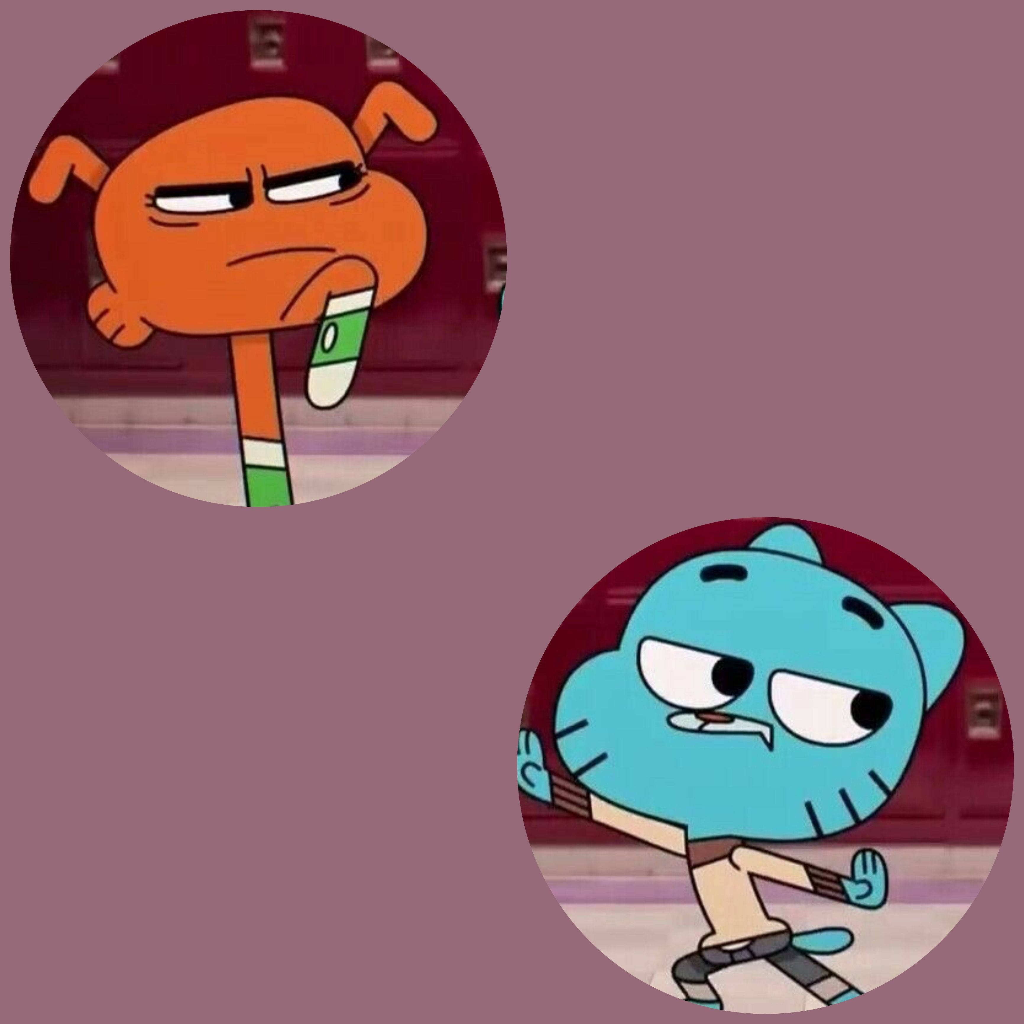 與最佳拍檔共度美好時光！感受 Gumball 與 Darwin 的活力氛圍。 壁紙 — 兩個卡通角色帶有憤怒表情，出現在圓形框架內，背景為純紫紅色。