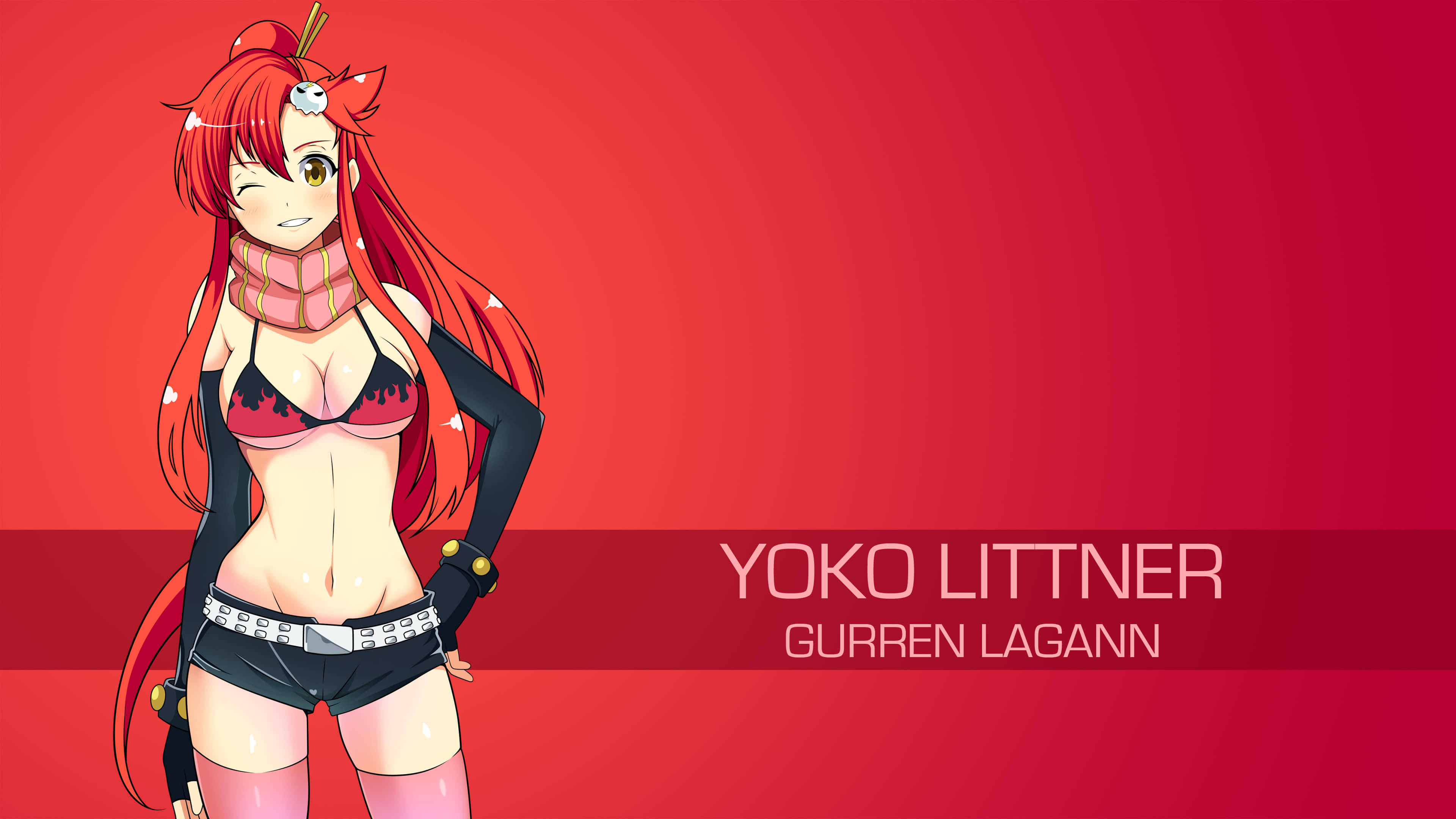 《Gurren Lagann》4K 紅色 Yoko Littner 壁紙 — 長紅髮貓耳動漫少女在純紅背景前自信擺姿勢，文字標示她為《天元突破》的庸子·利特納。