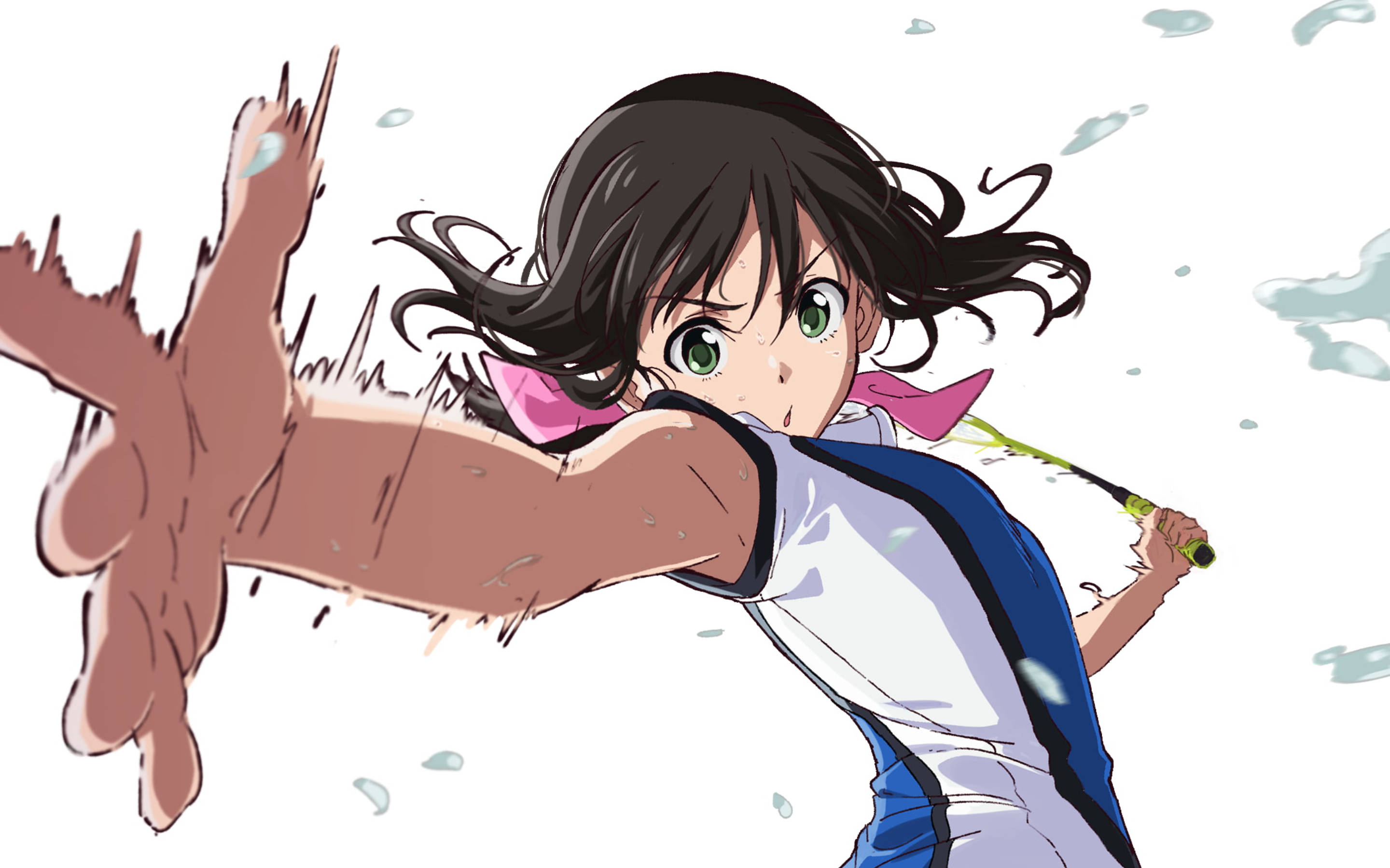 羽毛球動畫 Hanebad 壁紙 — 一個堅定的動漫女孩，身穿藍白制服，揮動網球拍，動作充滿動感，周圍飛濺著水滴。
