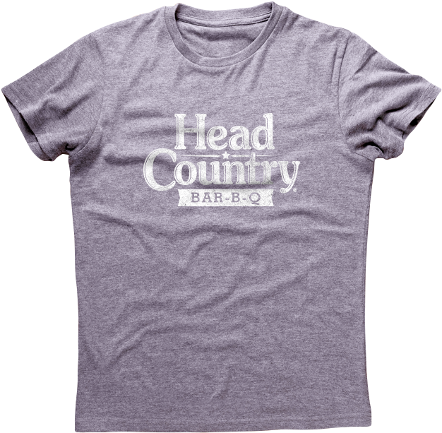 Head Country BAR-B-Q灰T恤 壁紙 — 一件麻灰色T恤，上面有白色磨損效果的「Head Country BAR-B-Q」文字圖案，背景為黑色。