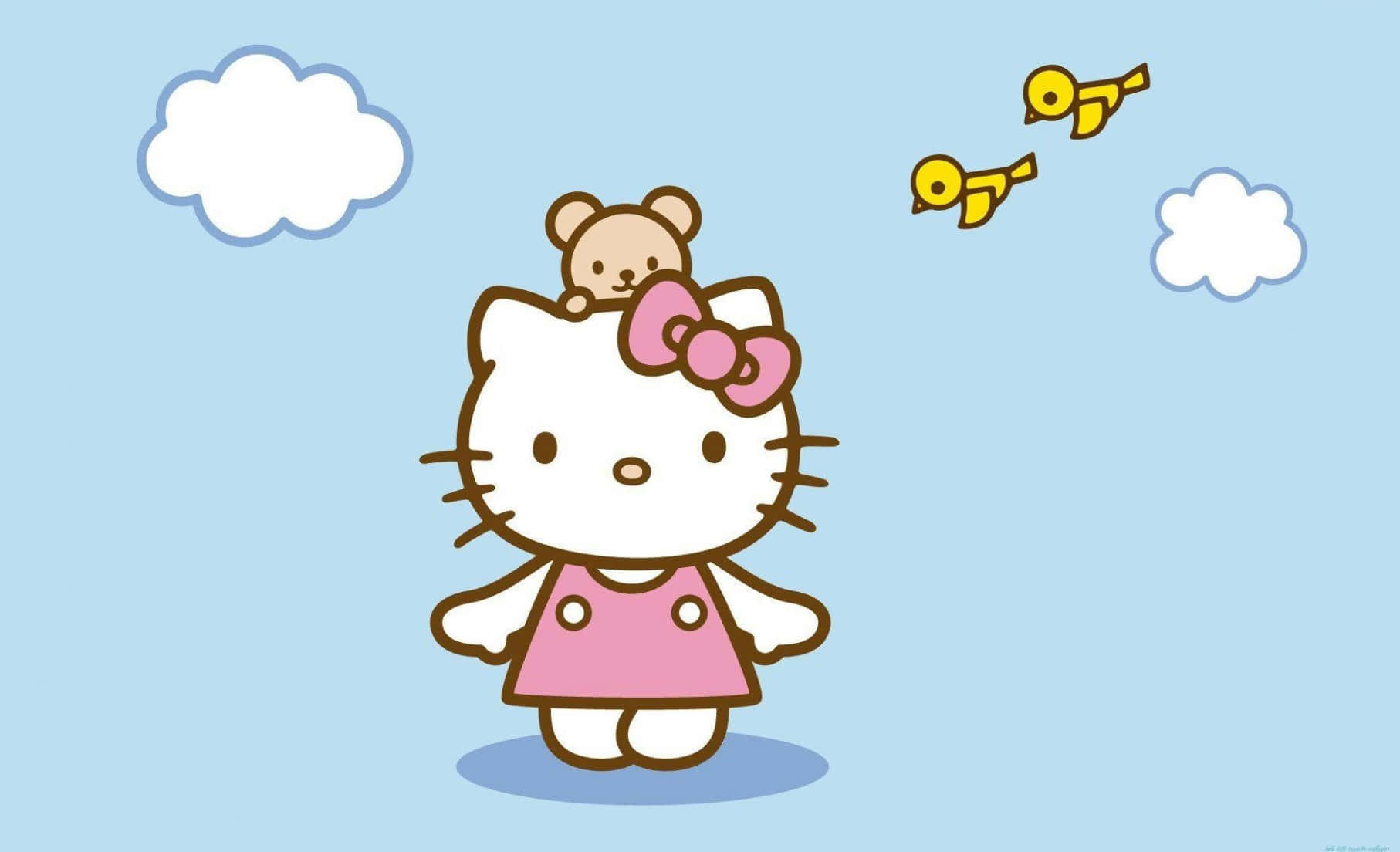 Hello Kitty與泰迪熊朋友 壁紙 — Hello Kitty 穿著粉紅色連衣裙，頭上放著泰迪熊，兩隻黃色小鳥在藍天白雲中飛翔。