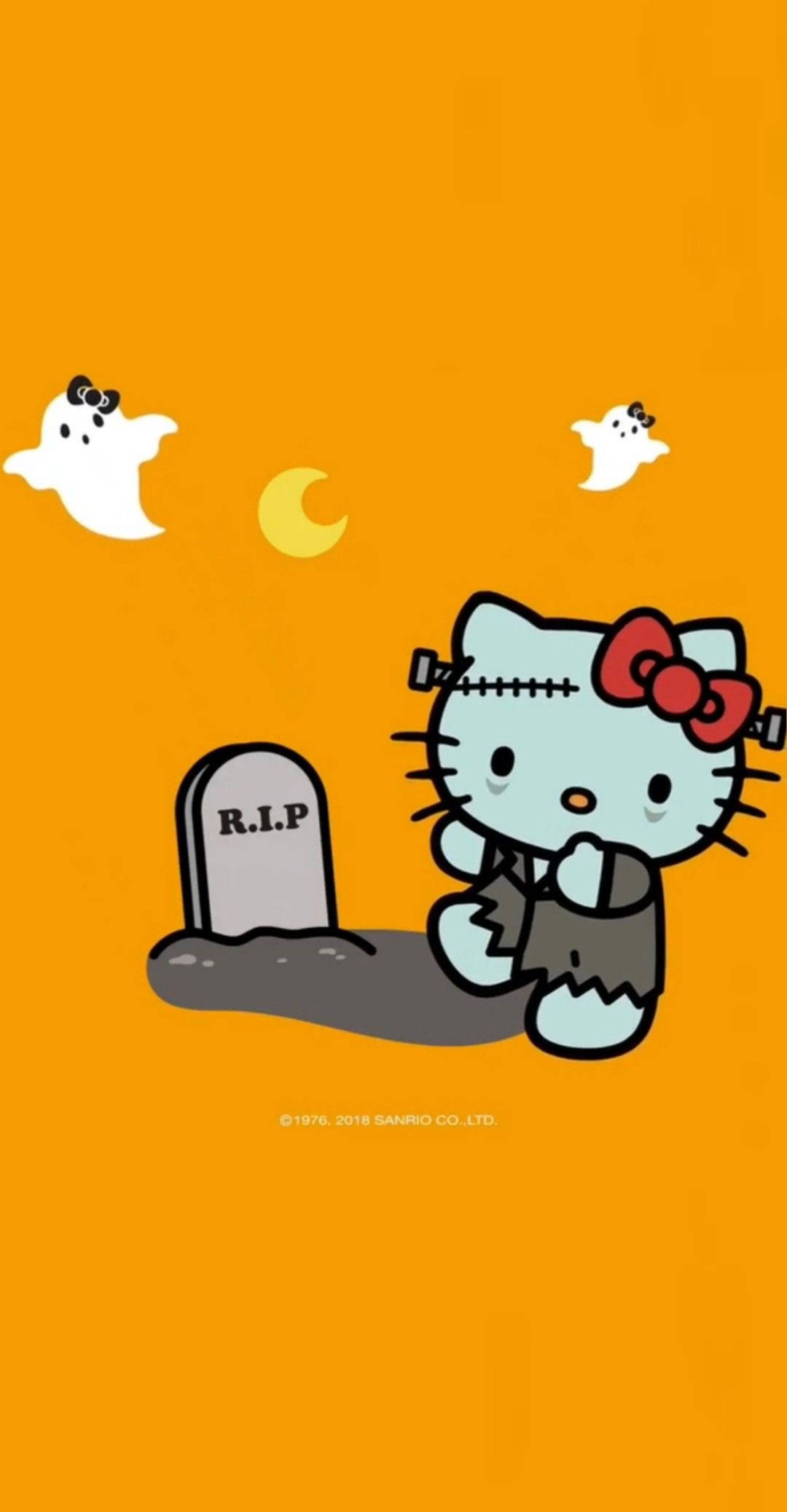 Hello Kitty萬聖節墓園 壁紙 — Hello Kitty 以喪屍造型，戴著紅色蝴蝶結，坐在墓碑旁，背景是橙色，有新月和漂浮的鬼魂。