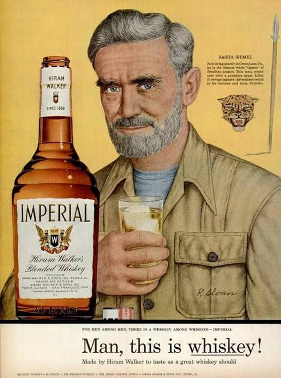 Hiram Walker 帝國美國威士忌廣告海報 壁紙 — 1950年代復古廣告，展示一位粗獷鬍鬚男手持一杯威士忌，旁邊放著一瓶標有Imperial Hiram Walker標籤的酒瓶。