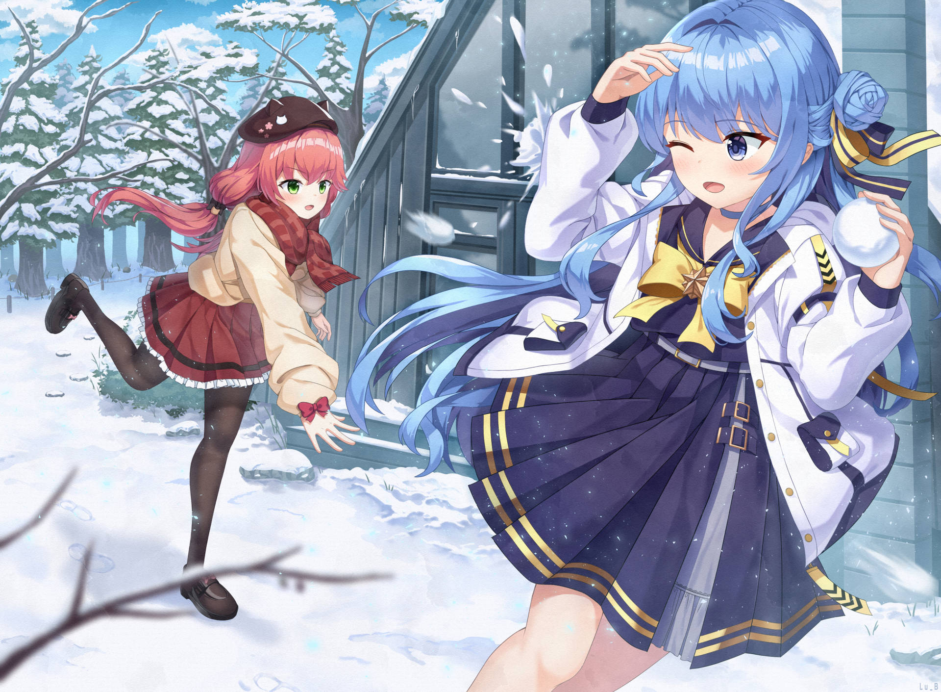 兩個動漫女孩在雪林中扔雪球。