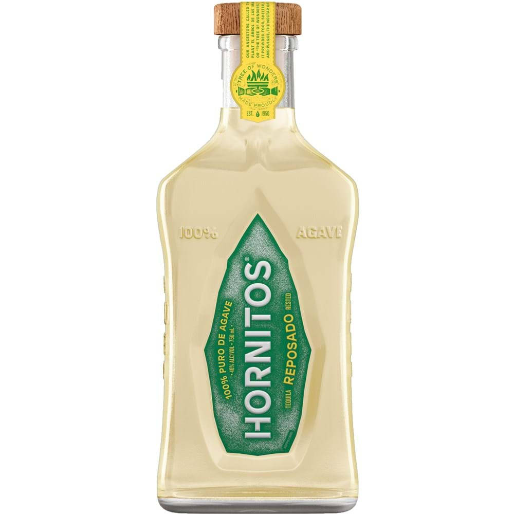 Hornitos Reposado 龍舌蘭酒樽，有綠色標籤同木蓋。