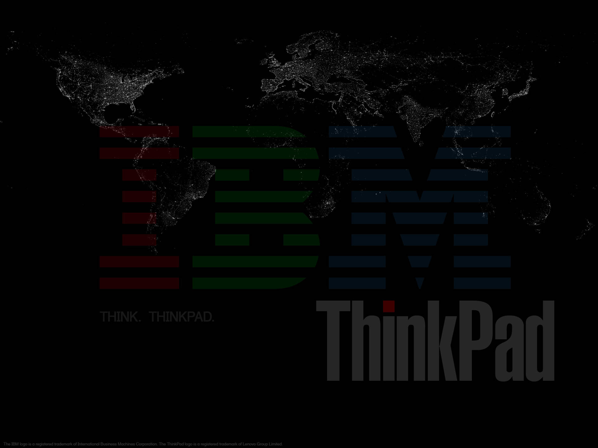 黑色背景上的IBM ThinkPad標誌和發光世界地圖