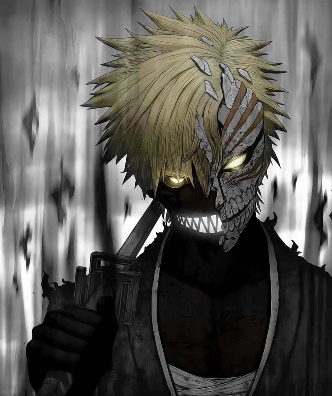 死神 Ichigo 恐怖形象圖 壁紙 — 一個刺蝟頭、戴半面具、眼睛發光的動漫戰士，在暴風雨般的灰色背景中握著一把劍。