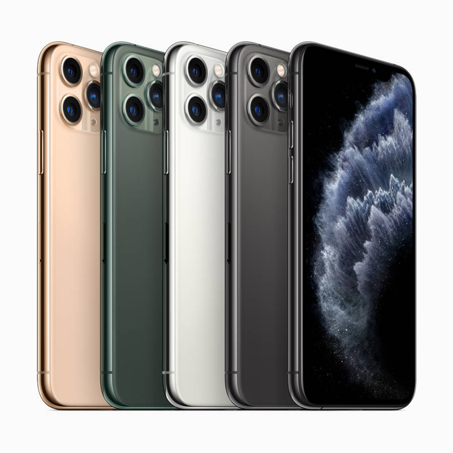 iPhone 11 Pro 各色版本 壁紙 — 五款 iPhone 11 Pro Max 型號，金色、綠色、銀色、太空灰和黑色並排站立，展示其三鏡頭系統和動態顯示屏。