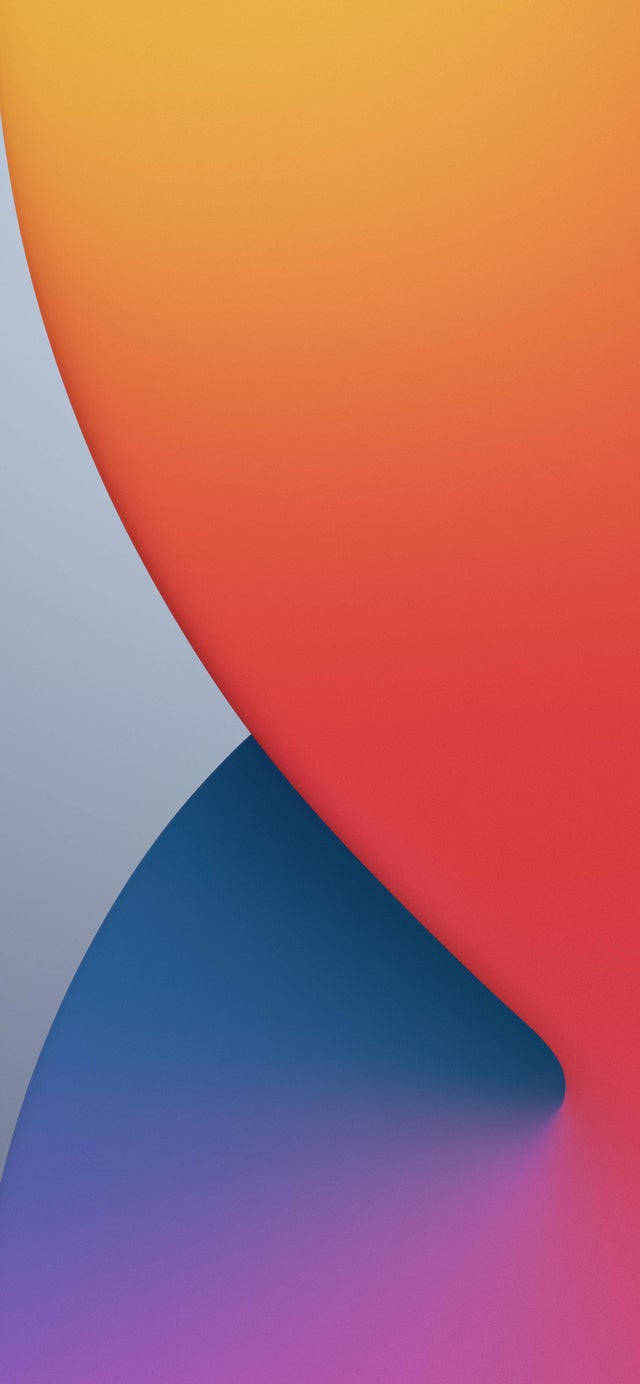 iPhone 14 四分之一橙色 壁紙 — 充滿活力的抽象漸變壁紙，在柔和的灰色背景上呈現流動的橙紅色和藍紫色形狀。