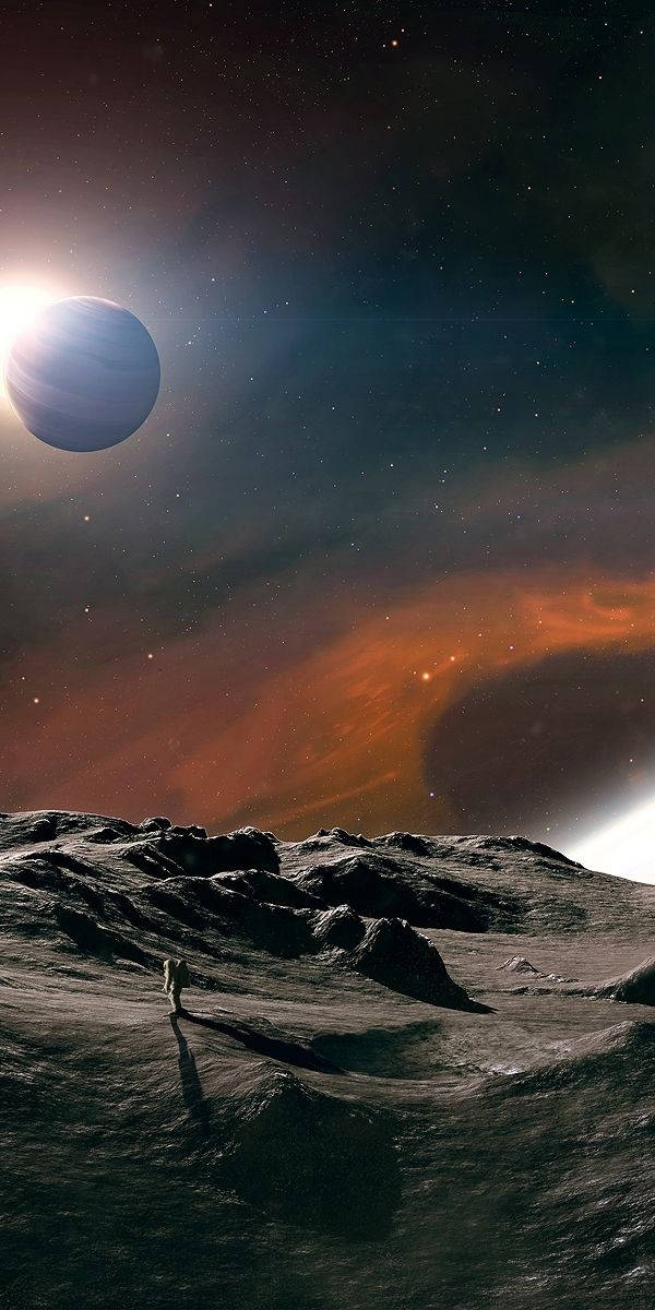 太空人在發光的行星和彩色星雲下探索岩石的外星月球。