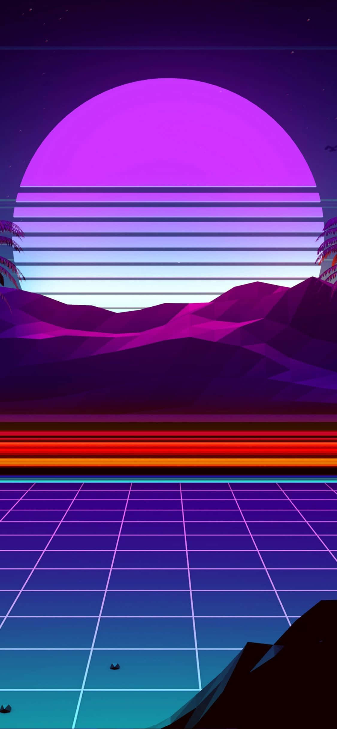 享受這款時尚復古iPhone 壁紙 — 一個復古未來主義的景觀，巨大的紫色太陽在條紋山脈和發光的網格地板後落下。