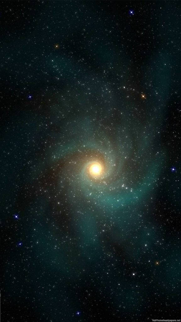 光暈渦風銀河 iPhone 壁紙 — 一個充滿活力的螺旋星系在深空星場中散發著藍綠色和金色的光芒。