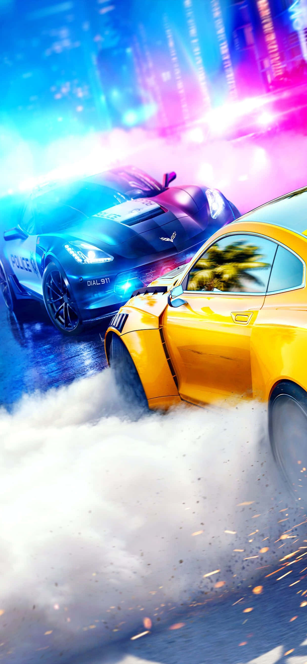 iPhone XS Max 上《Need for Speed Heat》高強度遊戲背景 壁紙 — 一輛黃色跑車在煙霧中飄移，一輛藍色警車在霓虹燈城市景觀中追捕。