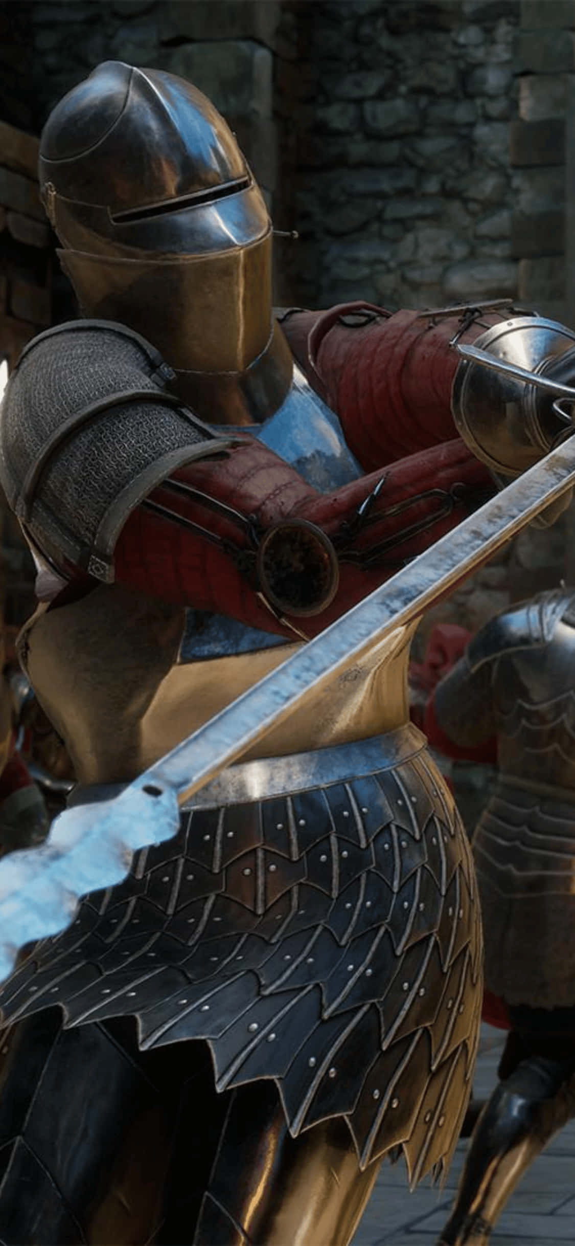 iPhone XS Mordhau 戰士概念背景 壁紙 — 一名身穿精細板甲和鎖子甲的騎士，握著一把帶有藍色發光劍刃的劍，背景是石牆。