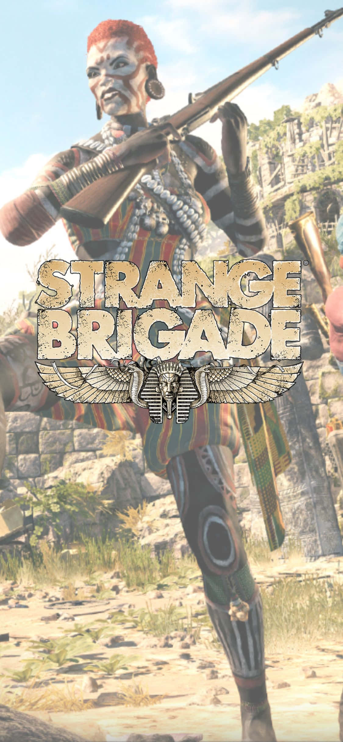iPhone X《Strange Brigade》背景圖：角色Nalangu Rushida持槍 壁紙 — 一位紅髮並帶有部落標記的戰士在陽光照耀的廢墟景觀中手持步槍。