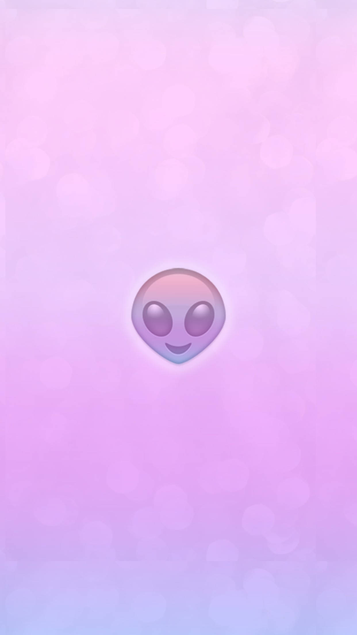 外星人表情符號紫iPhone壁紙 壁紙 — 一個可愛的微笑外星人表情符號漂浮在柔和的粉紅色和紫色散景背景上。