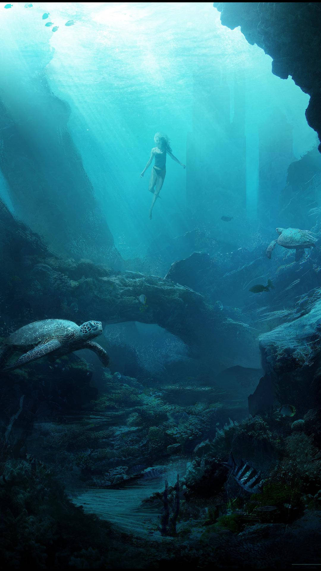 一名潛水員探索水下洞穴，海龜在石頭廢墟附近游泳。