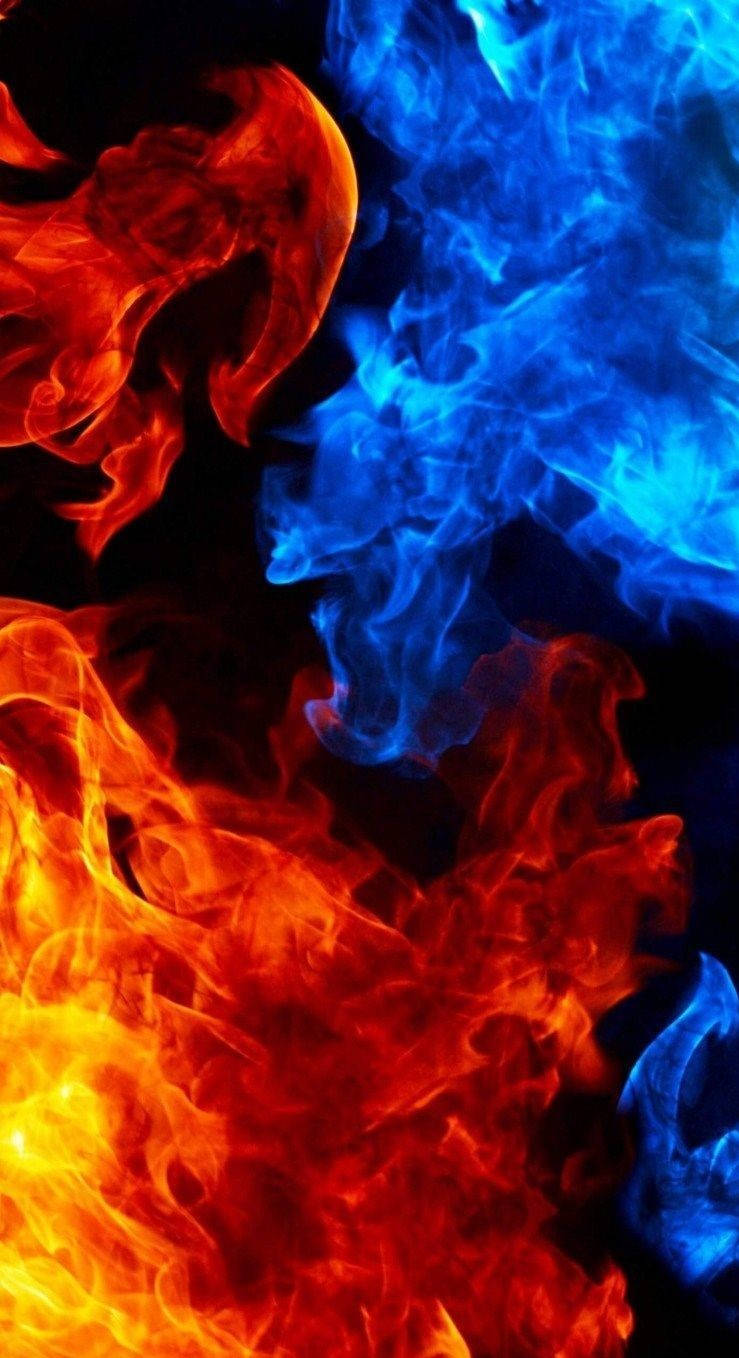 熾熱的橙色和藍色火焰在動態抽象圖案中碰撞。