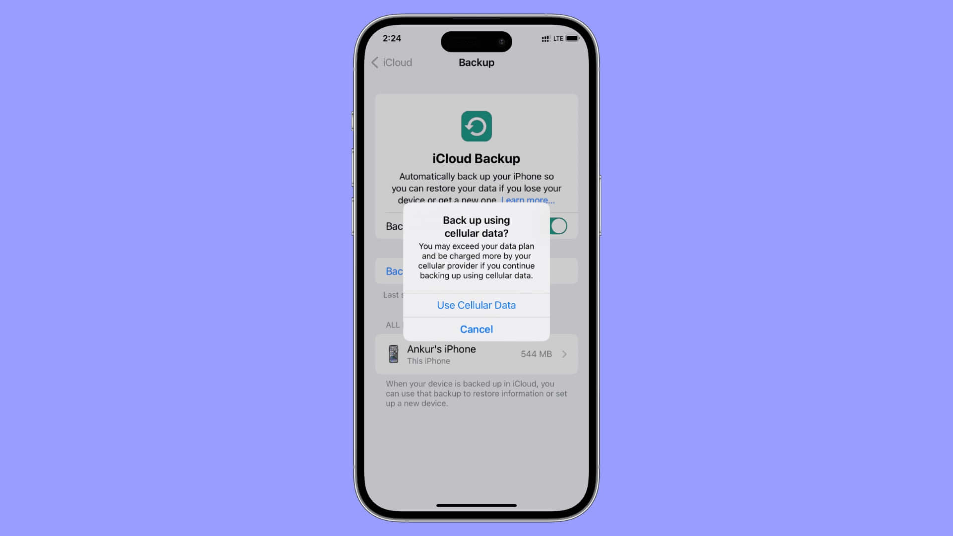 Data Backup 桌布 壁紙 — iPhone 螢幕顯示 iCloud 備份提示，要求使用流動數據，背景為純紫色。