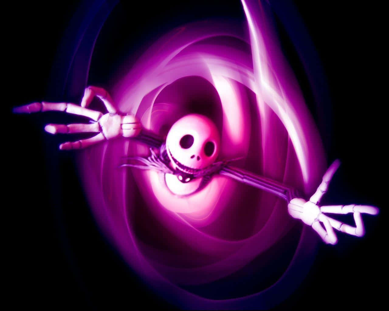 鬼滅之刃 桌布 壁紙 — Jack Skellington 在黑色虛空中漂浮於旋轉的紫色發光能量漩渦中。