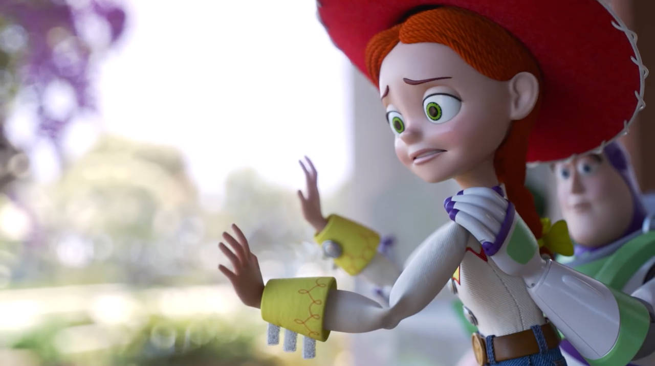 Jessie Toy Story 窗前凝望 壁紙 — Jessie 牛仔女玩具，戴紅帽，綠眼睛，揮動手臂，表情驚訝。