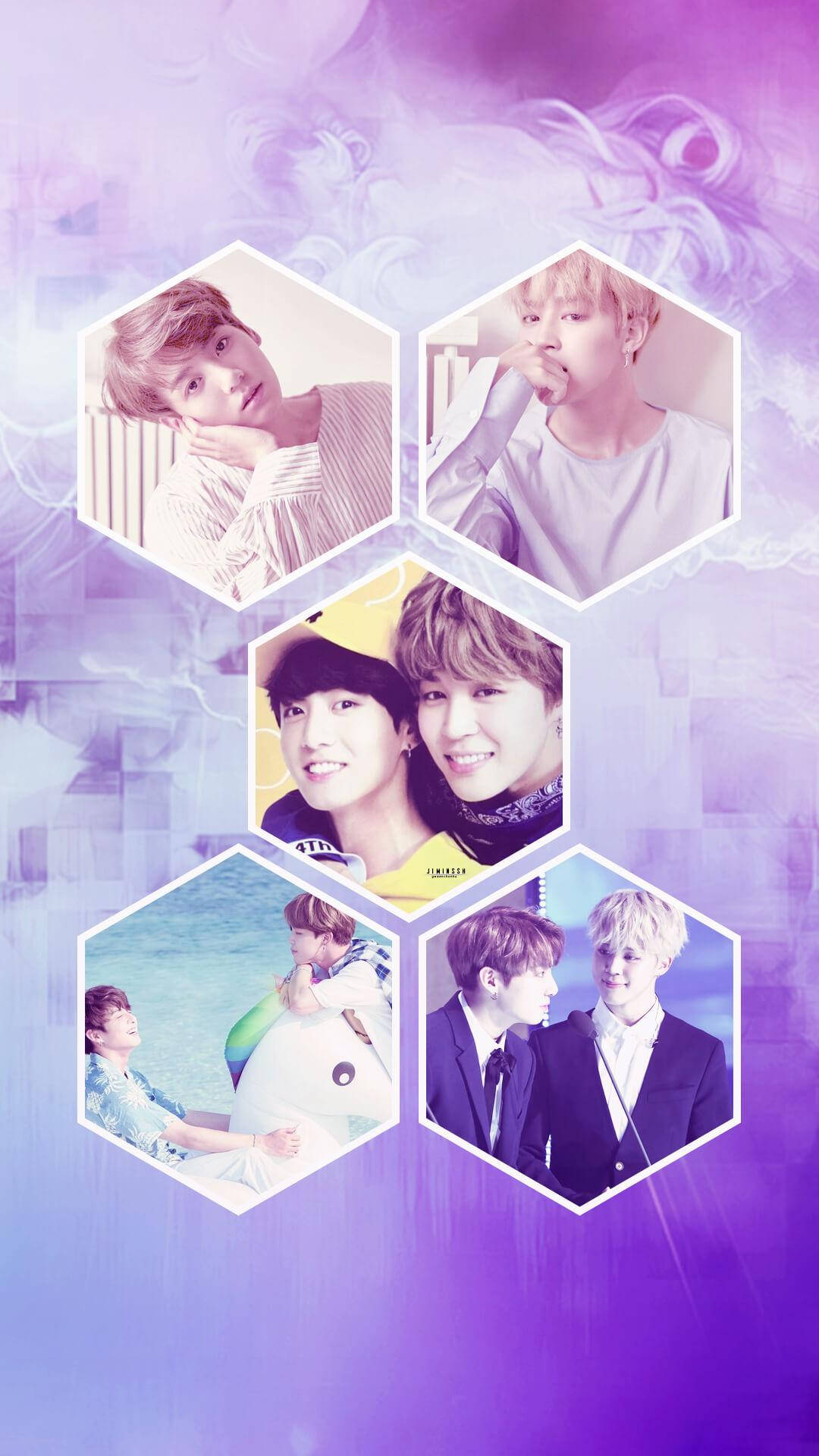 Jikook 六邊形圖像拼貼 壁紙 — K-pop 偶像的六邊形肖像在夢幻般的紫色漸變背景上漂浮，帶有柔和發光效果。