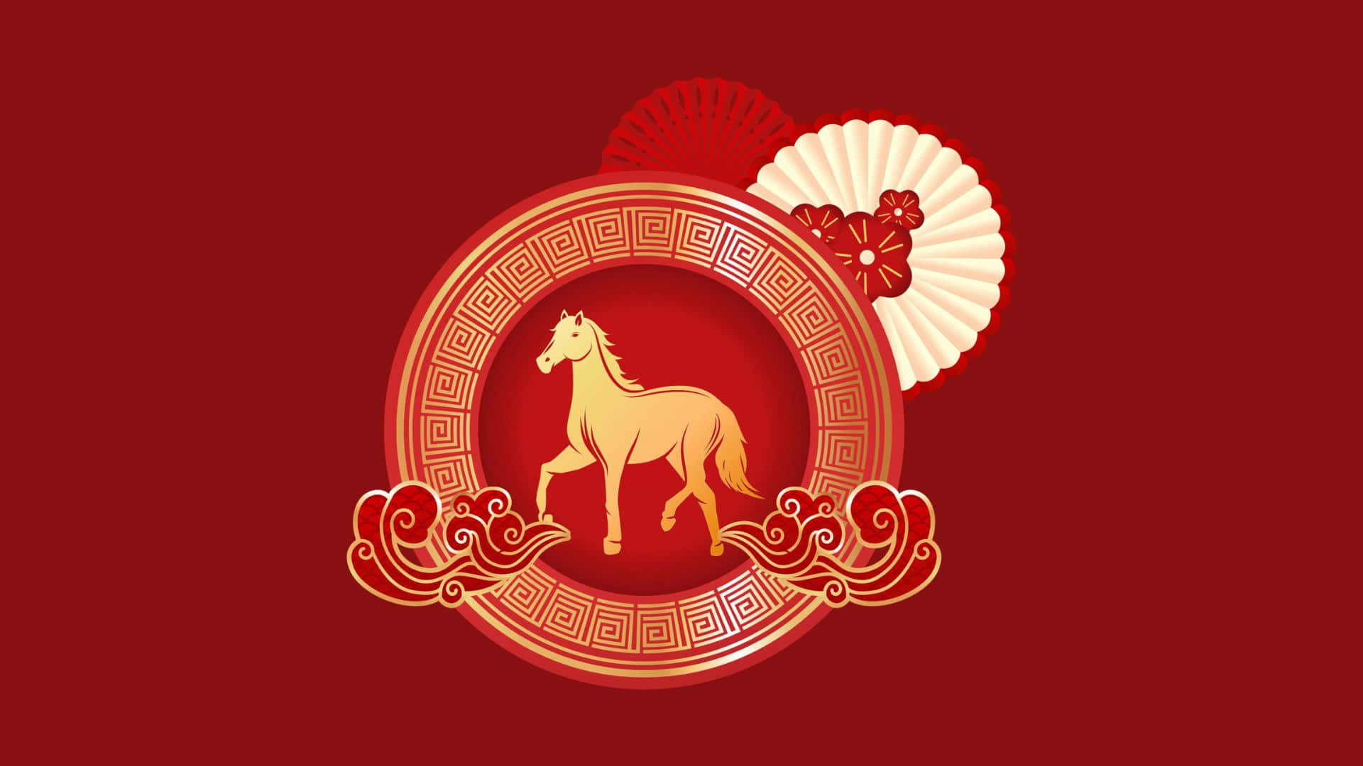  壁紙 — 一匹金色的馬站在一個華麗的紅色圓形框架內，飾有傳統中國雲紋和扇子元素。