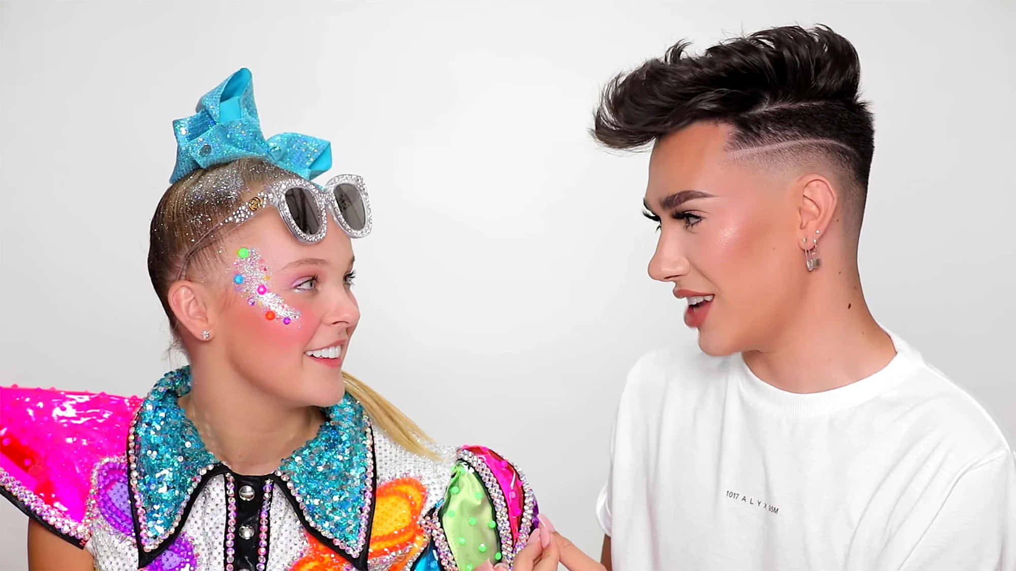 Jojo Siwa 背景 壁紙