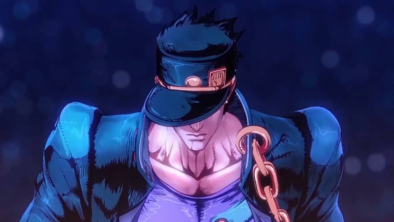 《JoJo 的奇妙冒險》中的 Jotaro Kujo 壁紙 — 一個肌肉發達的動漫角色，身穿藍色外套和帽子，肩上披著一條鏈條，背景是深藍色散景。