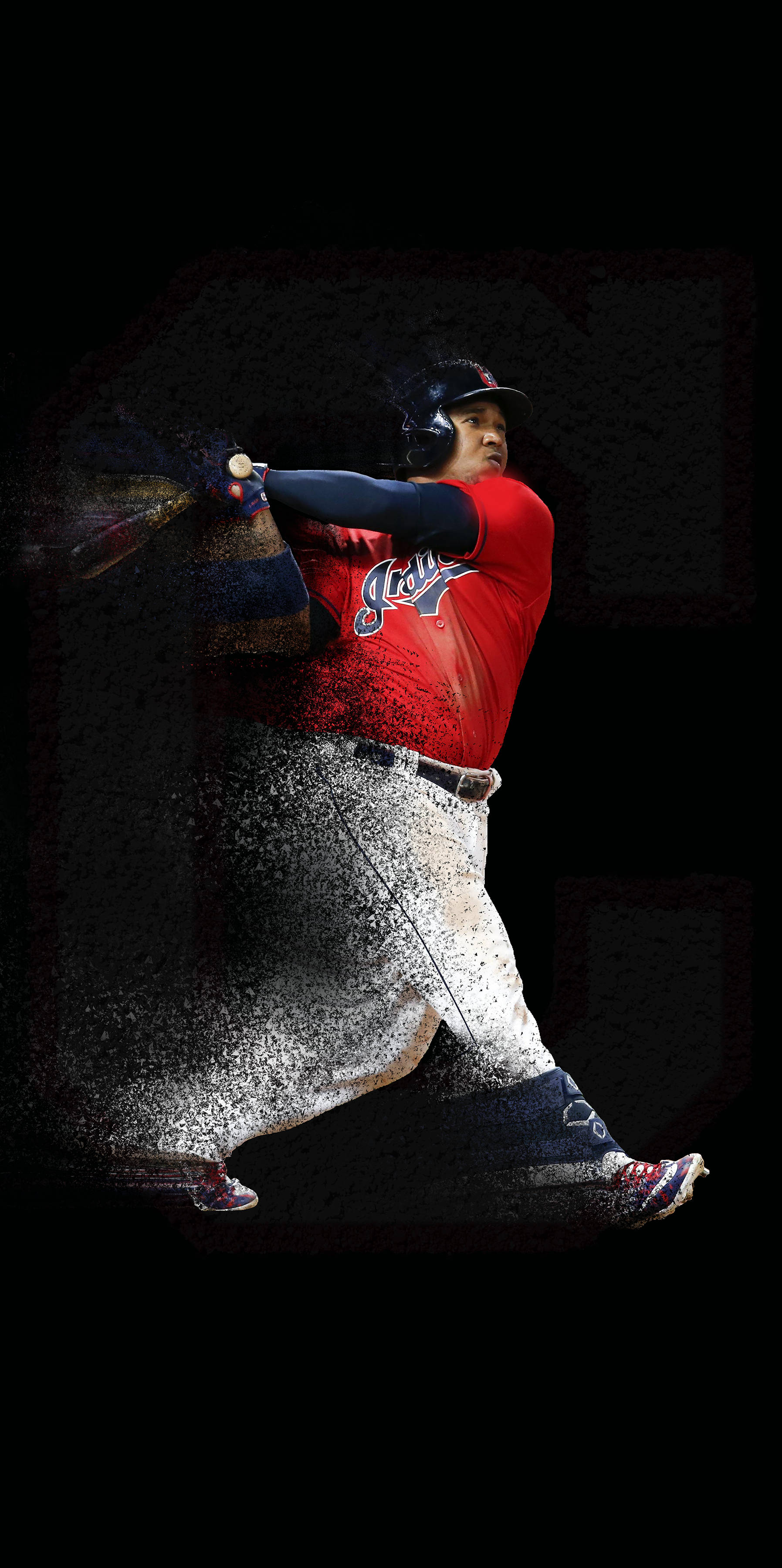 Jose Ramirez 黑色背景 壁紙 — 一名身穿紅色球衣的棒球運動員在深色粗糙紋理背景下以動態動作揮棒。