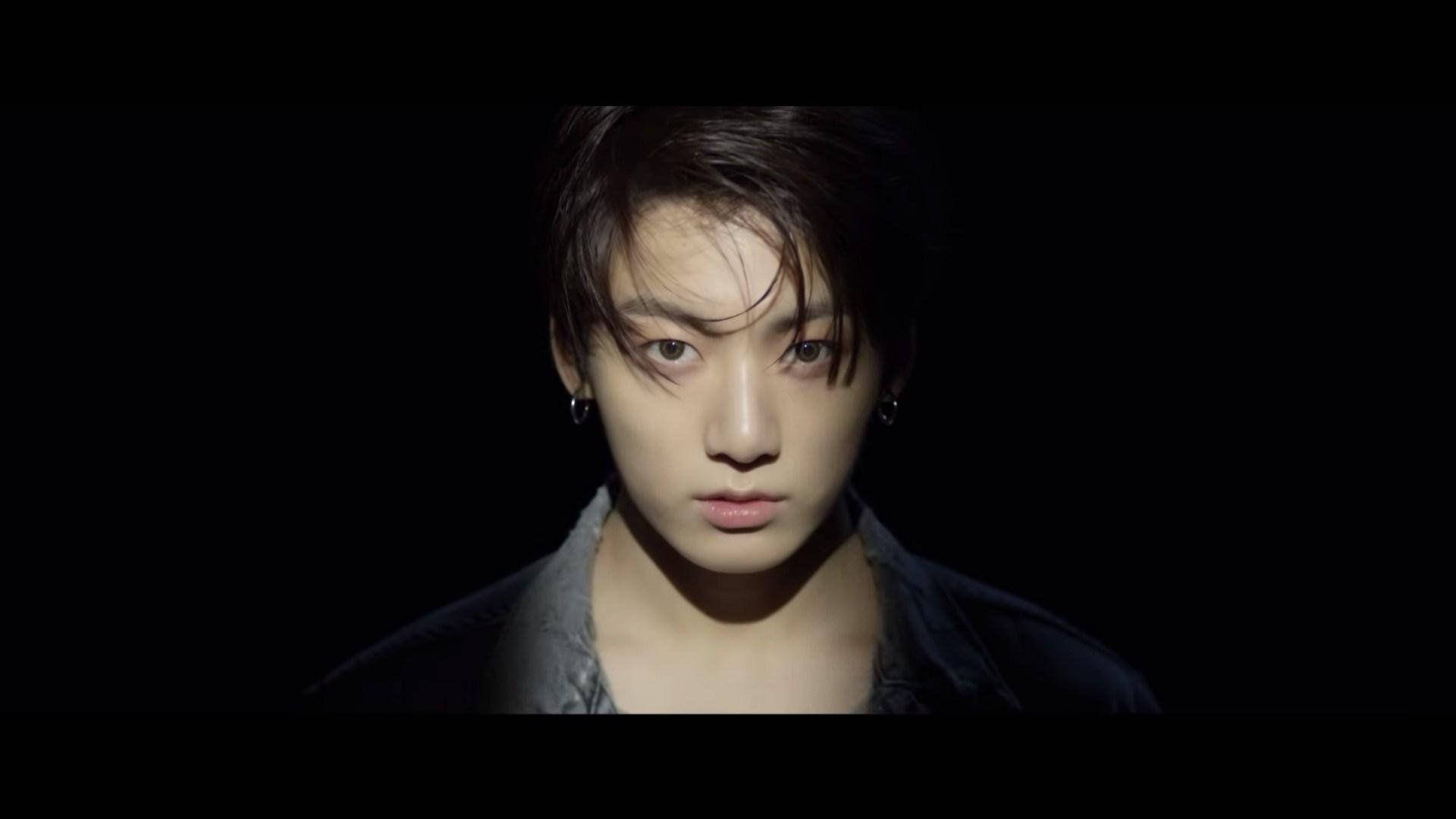 BTS 金俊勉 Fake Love 壁紙